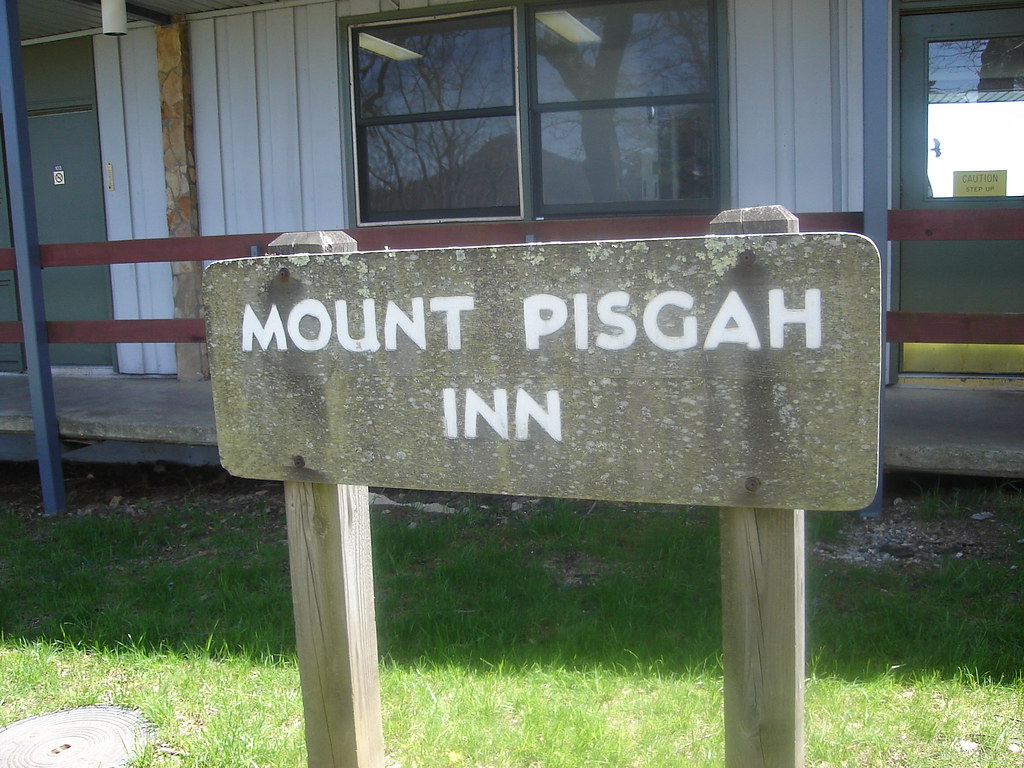 Mount Pisgah Inn This is the sign that appears at the entr… Flickr