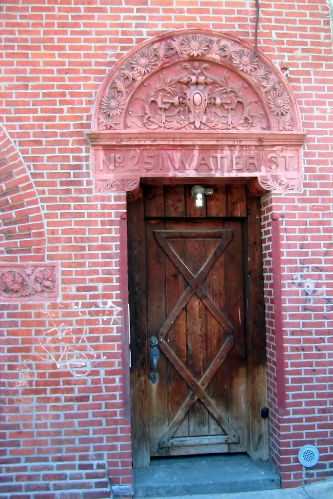 NYC Historic Fulton District No 251 Water St a photo on Flickriver