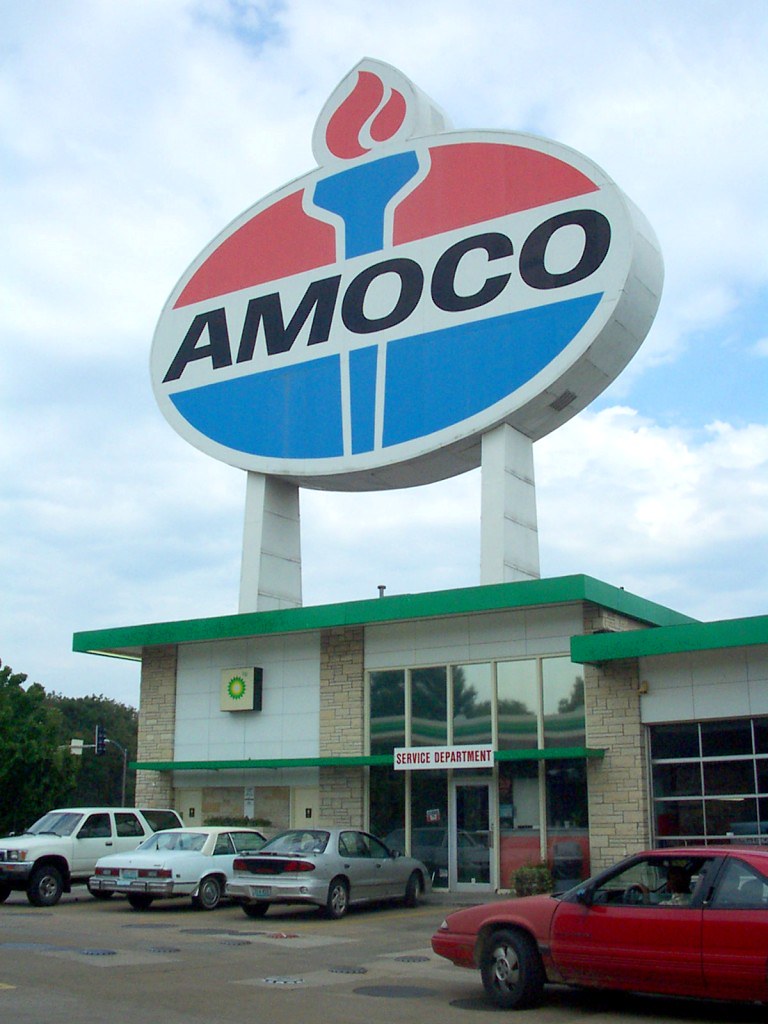 World's Largest Amoco Sign St. Louis a photo on Flickriver
