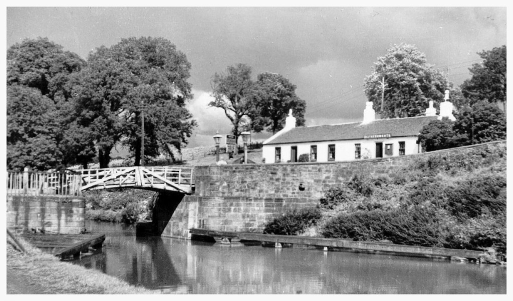 Cadder Bridge, 1960. The old cantilever brid… Flickr