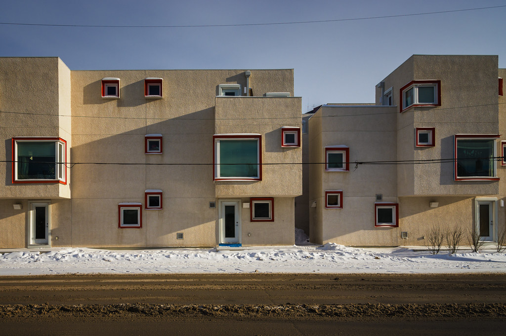 575 Balmoral Balmoral Street, Winnipeg, Manitoba. Bryan Scott Flickr