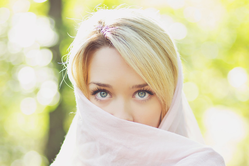 25/52 Dreamy Dreamy eyes, and a dream to photograph... Emb… Flickr