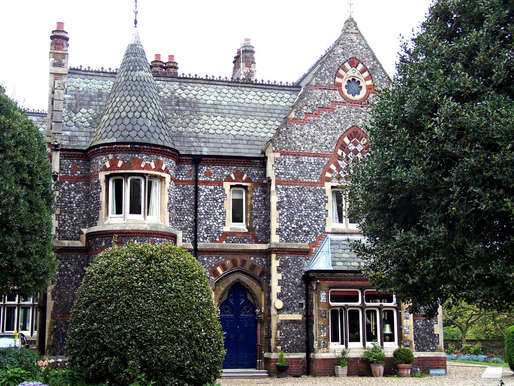 Abbeyfield House, In the Cathedral Close, Norwich, Norfolk… Flickr