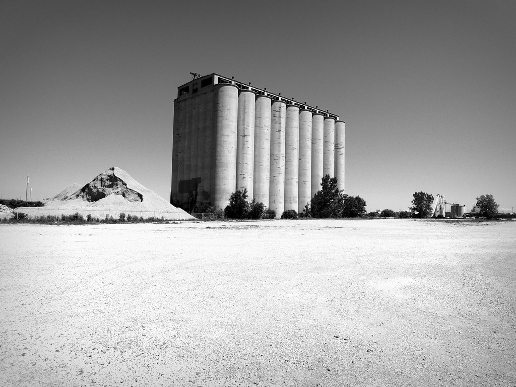 Urban Decay. Victory Soya Mills Silo In B&W. Toron… Flickr