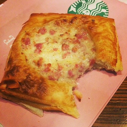 A starbucks Boulange Ham and Cheese Savory Square. It bur… Flickr