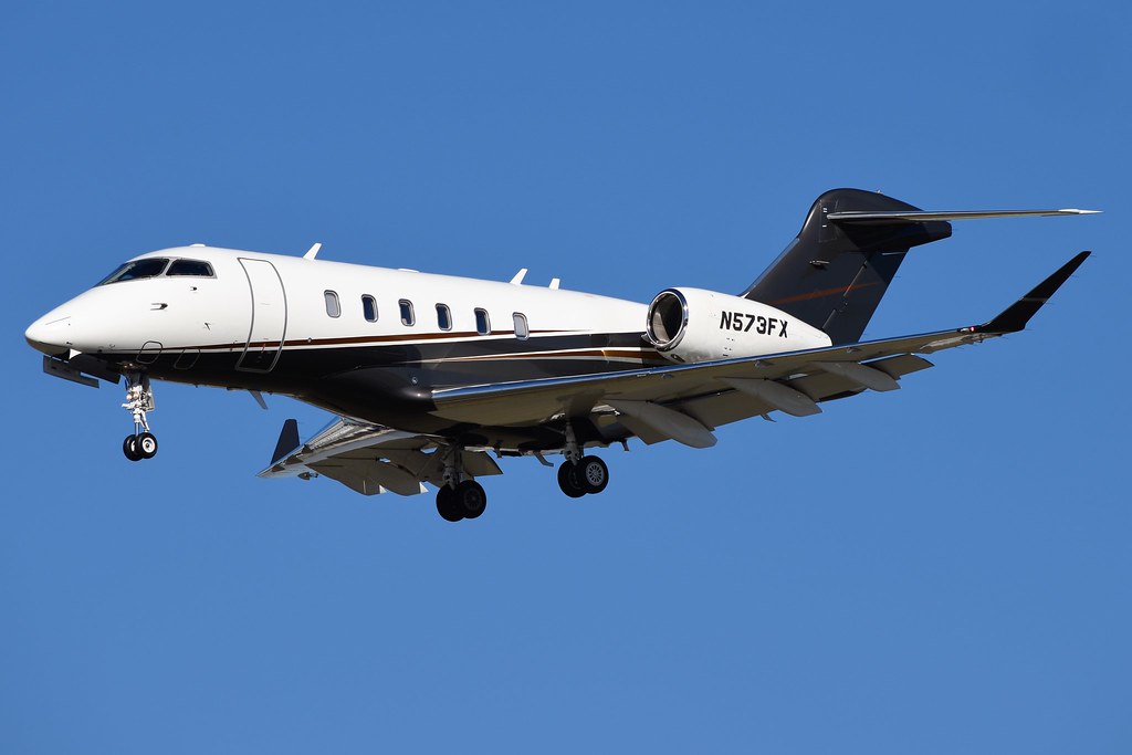 DSC_8056 Flexjet LLC, Cleveland OH CL35 N573FX HE YUEH HUA Flickr