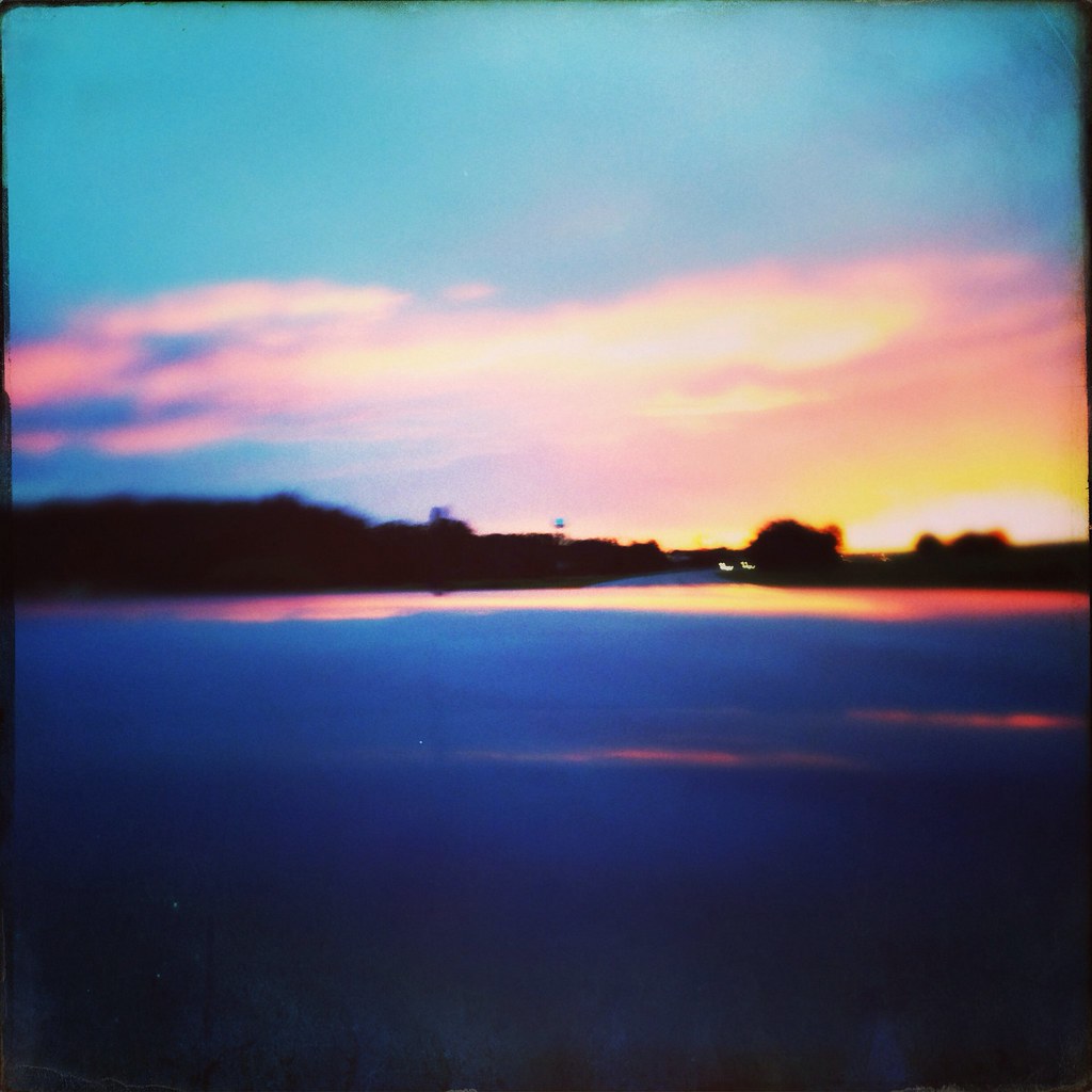 Dusk definition dusky definition questsiam