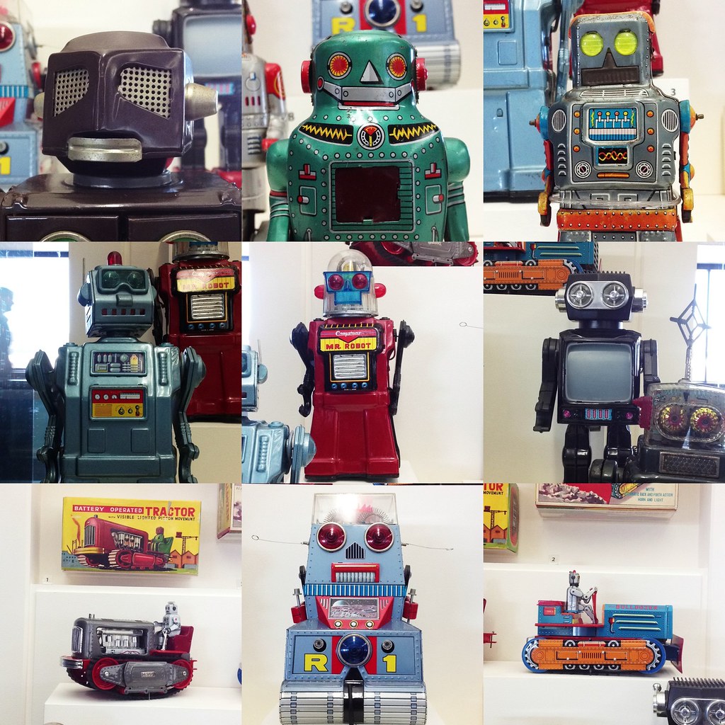 Japanese Robots! From the awesome Japanese toy exhibit in … Flickr