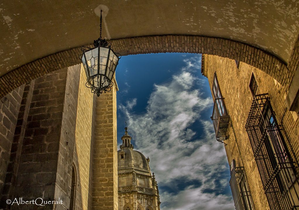 Bajo la Catedral by Raúl Sánchez Quintana Goodreads