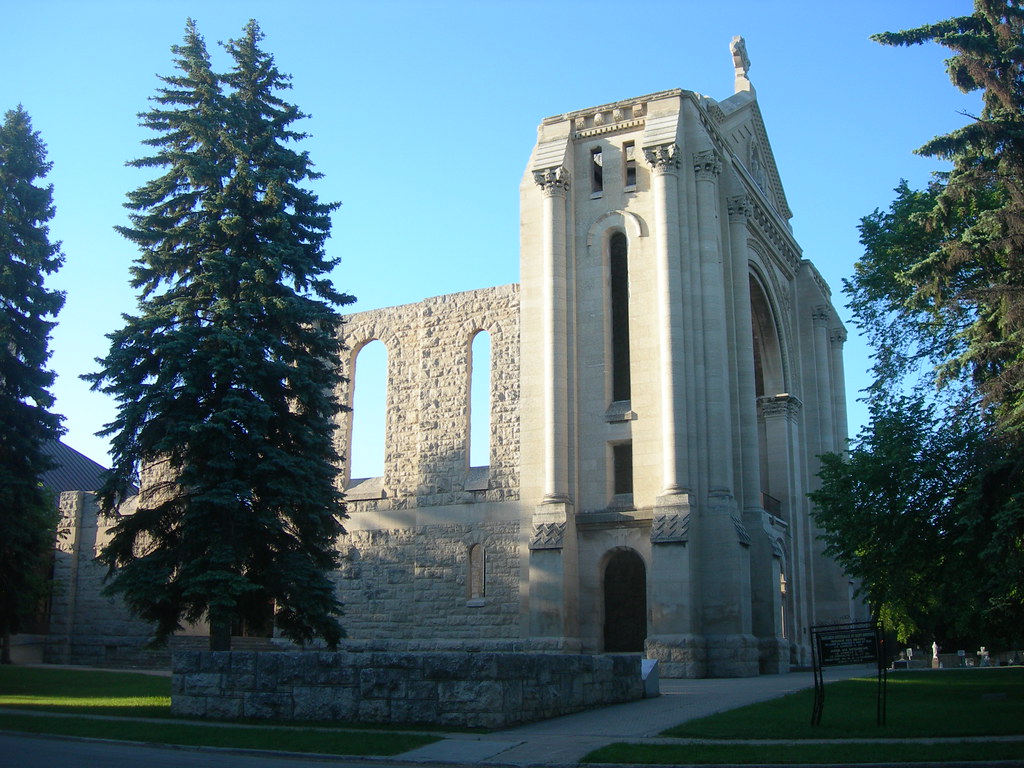 St Boniface Cathedral St Boniface, Manitoba The cathedral … Flickr