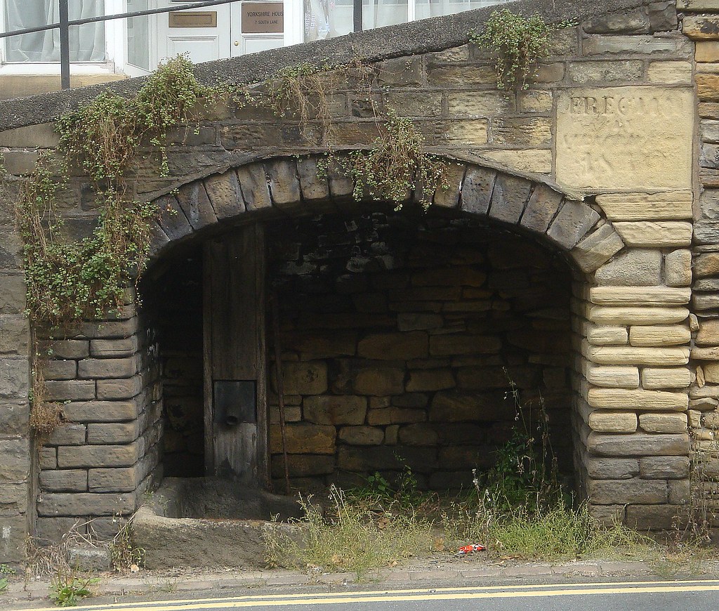 [19053] Holmfirth Pump Hole Pump Hole, South Lane, Holmf… Flickr