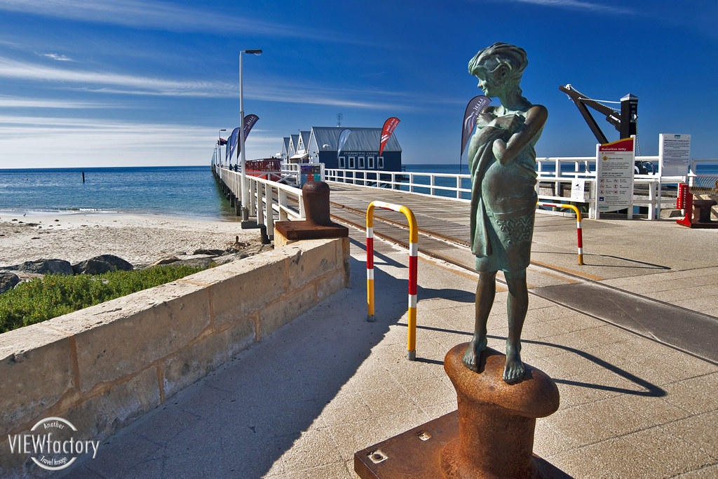 Busselton Bather The bronze statue titled "Someone to Watc… Flickr