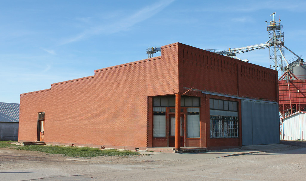 Downtown Building Narka, KS Tom McLaughlin Flickr