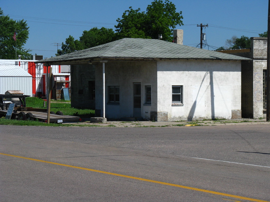 Brady, Nebraska Former Service Station Jasperdo Flickr