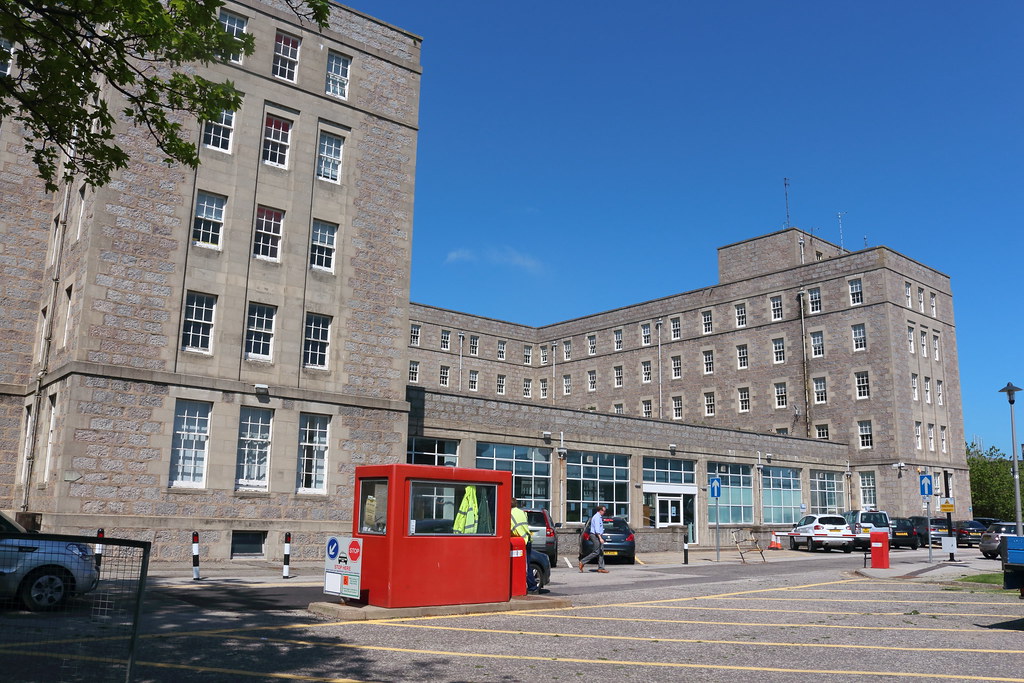 Ashgrove House,Aberdeen Royal Infirmary Alan Longmuir. Flickr