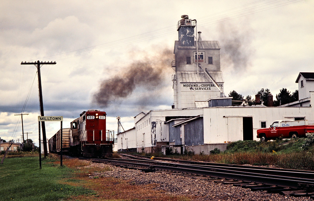 SOO, Milltown, Wisconsin, 1980 Westbound Soo Line Railroad… Flickr