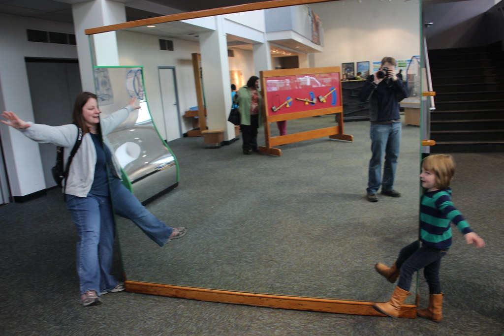 2013_04_28_IMG_007695 Visiting the Seattle Science Center … Flickr