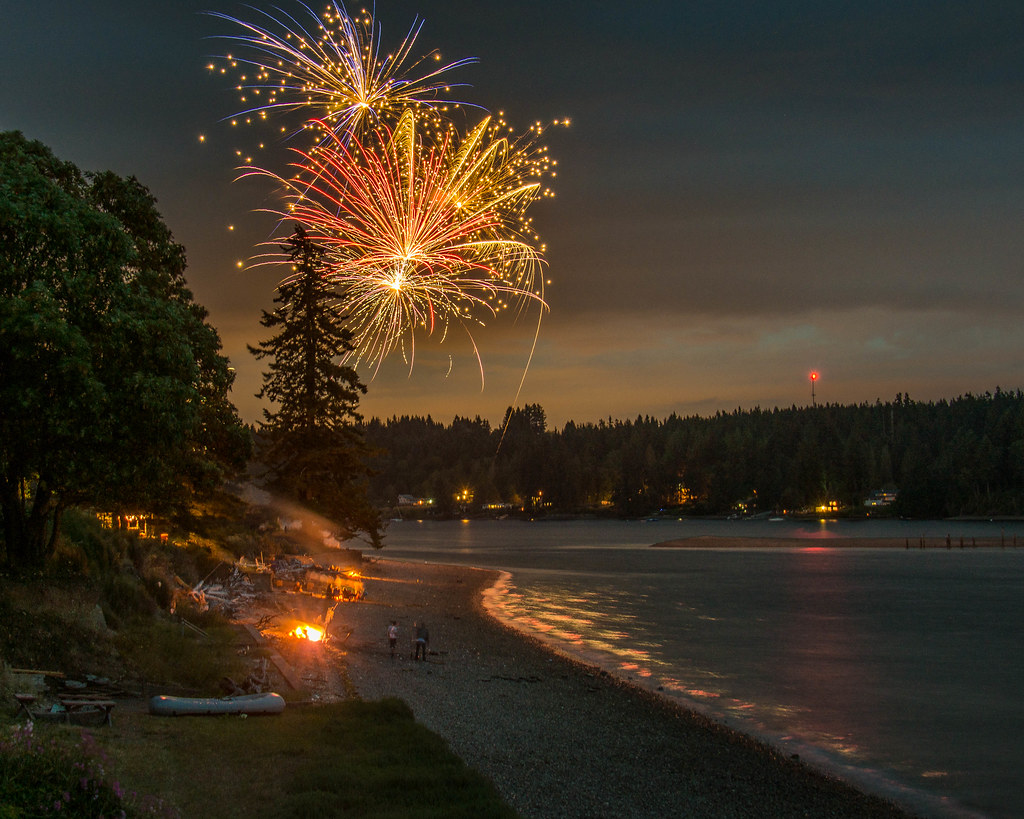 _DSC1163.jpg Fourth of July fun at Vaughn Bay, Washington.… Bryan S. Peterson Flickr
