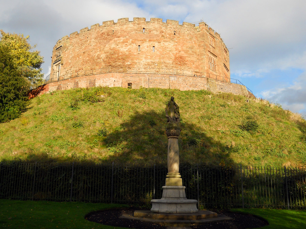 Tamworth Castle Tamworth Castle from Castle Gardens. 17 Oc