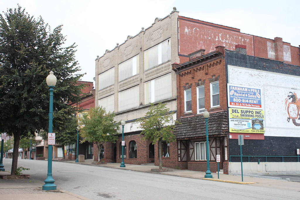 Montgomery Ward, Donora, PA Donora had a peak population o… Flickr