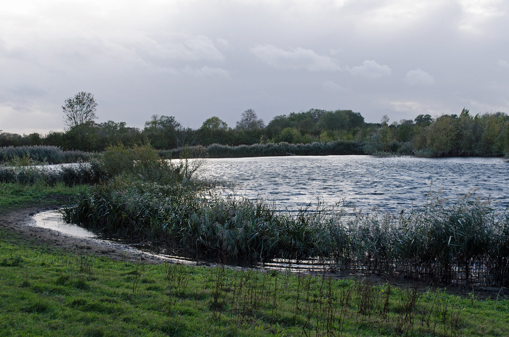 Dry Drayton Lakes 042 Dry Drayton Lakes on a windy October… Flickr