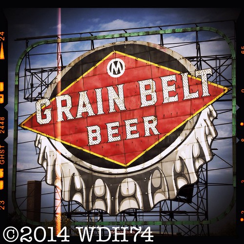 Grain Belt This is the iconic Grain Belt Beer sign in down… Flickr