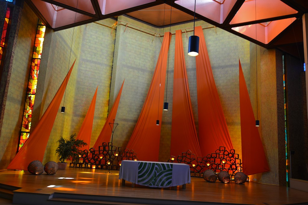 Taizé Réconciliation 2 Eglise de la Réconciliation et… Flickr