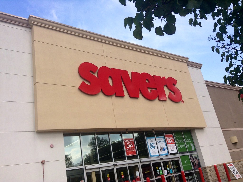 Savers Store, Meriden, CT. 6/2014. Savers thrift store. Pi… Flickr