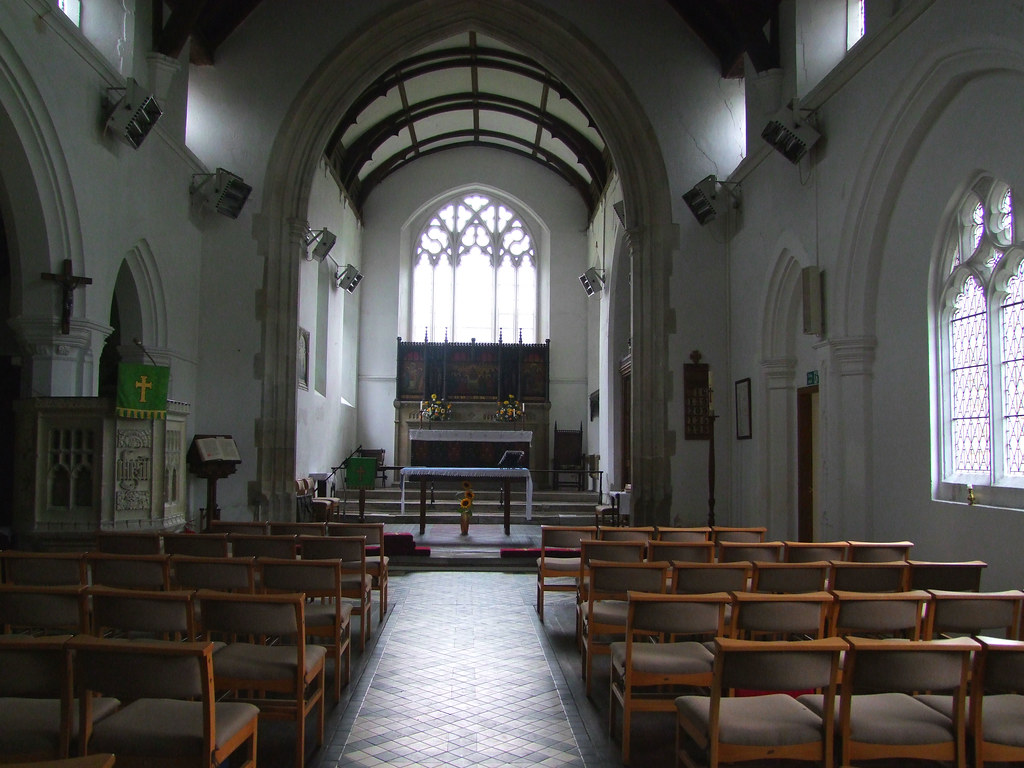 looking east St Nicholas, Rawreth, Essex Leaving Rayleigh … Flickr