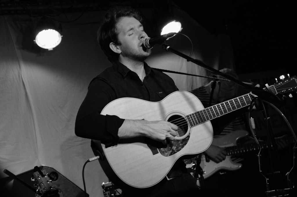 The Paper Kites The Paper Kites at Mercury Lounge photo by… Flickr