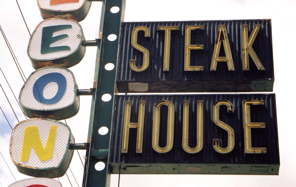 Leon's Steak House Photographed 2003 Now demolished, Victo… Flickr