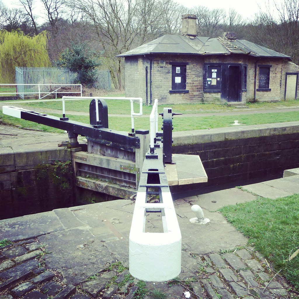 Brookfoot Lock Calder and Hebble Navigation Brighouse York… Flickr