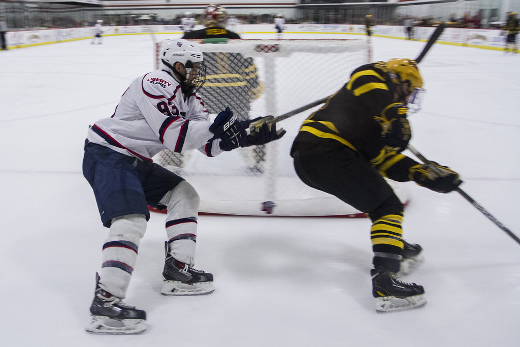 20140124_0466JH_0089 Liberty University's men's D1 Hockey … Flickr