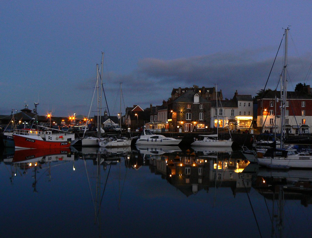 Padstow harbour at night Padstow harbour at night. Flickr