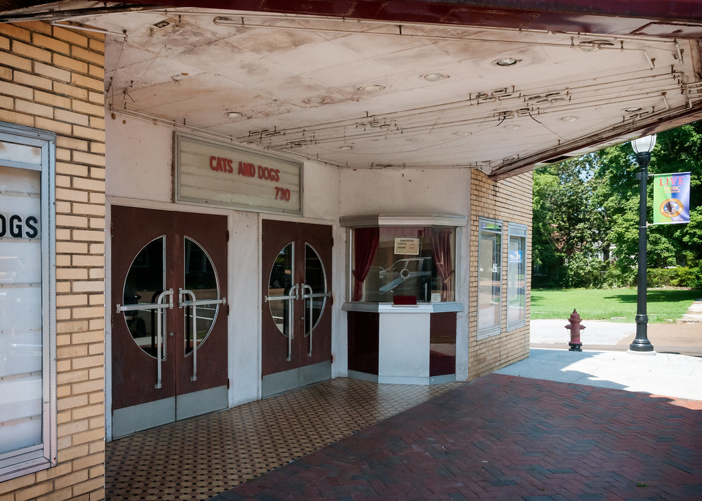 Luez Theatre, view 06, 219 N Main St, Bolivar, TN (1827, p… Flickr