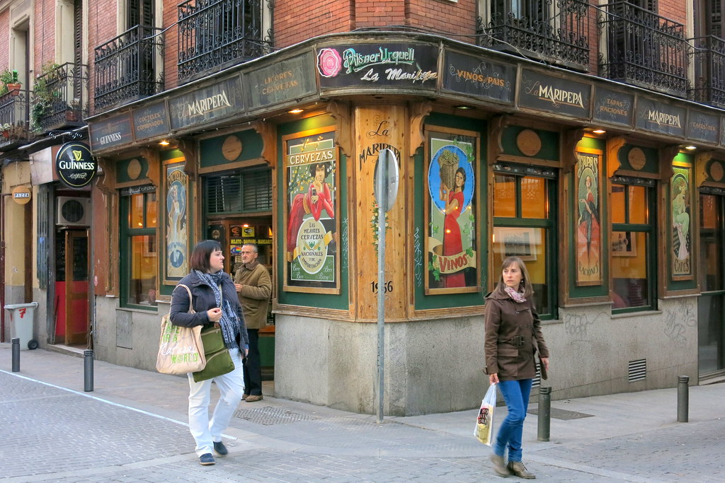 Calles de Madrid el bar de la esquina manuel m. v. Flickr
