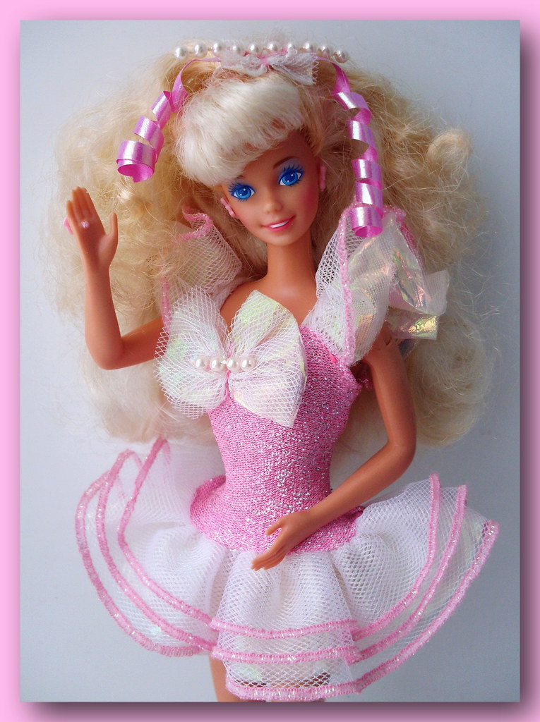 Locket Surprise Barbie von 1993 eBay