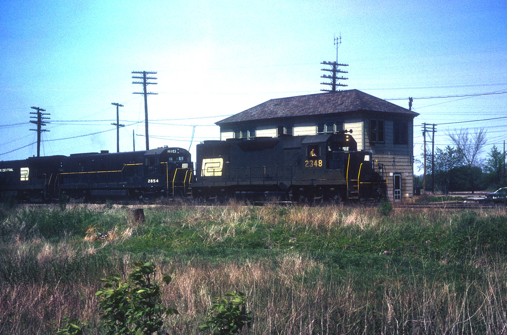 NORTH JUDSON Penn Central 2348 in July 1973. rrradioman Flickr