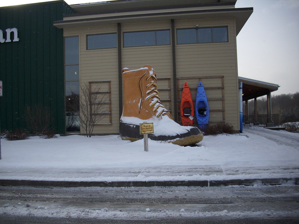 I give you the boot! Eastview Mall L.L.Bean Cool 'Cuda Flickr