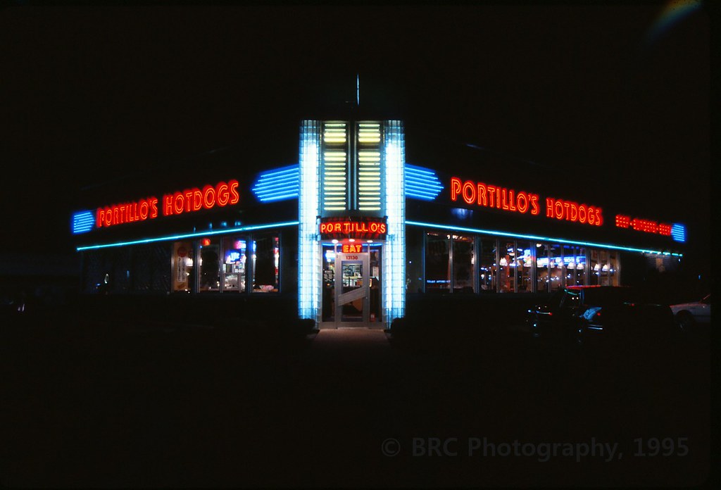 Portillo's Hot Dogs, Crestwood, ILL Scanned from a 1995 Ko… Flickr