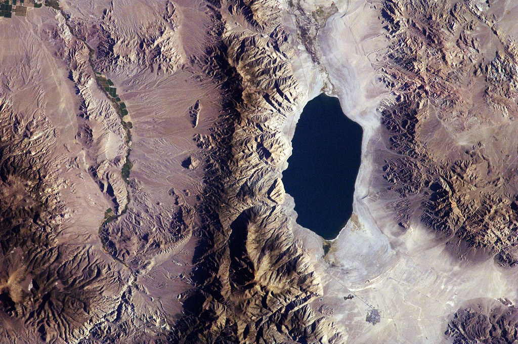 Walker Lake and Hawthorne Edited ISS032 image of Walker La… Flickr
