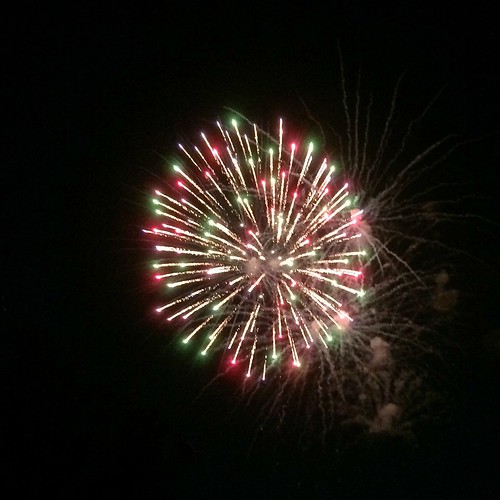 Fireworks at Kirkwood, Missouri daniel.lilienkamp Flickr