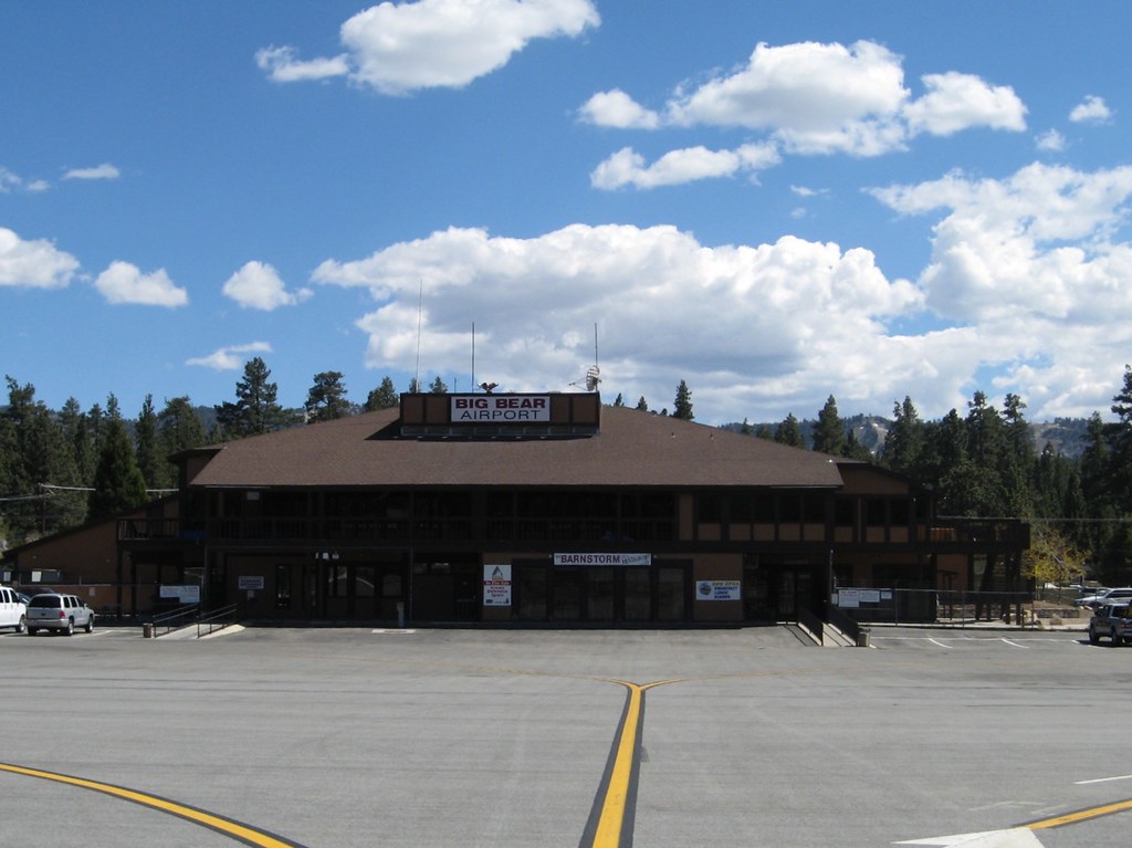 Big Bear Airport L35 General Aviation Big Bear Airport L35… Flickr