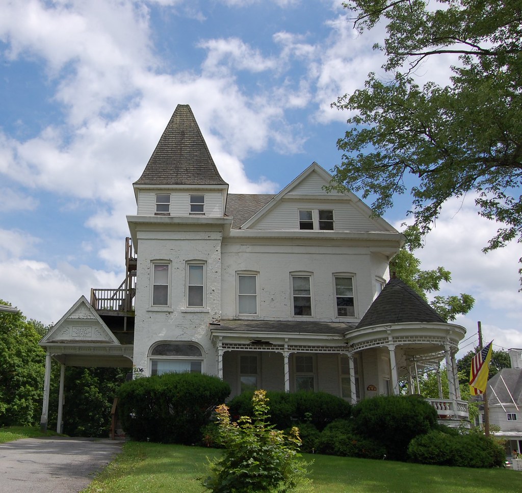 Genesee Street Auburn, NY Built in 1876. Located at 206 … Flickr