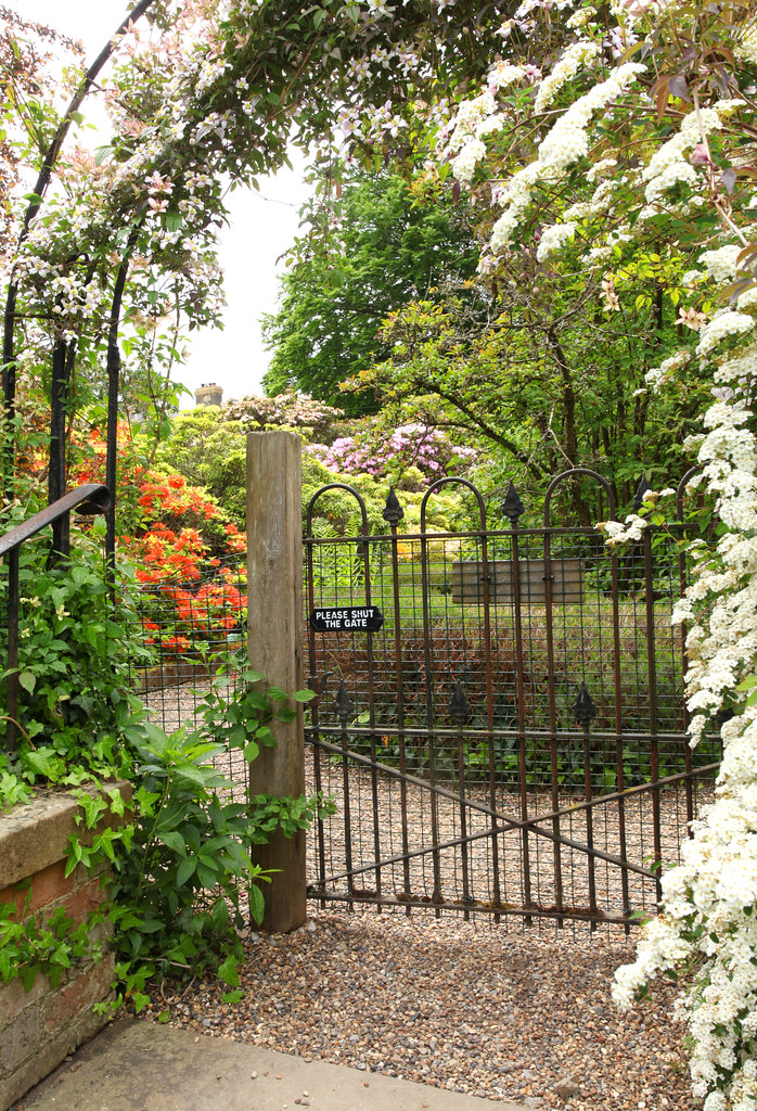 Cottage Garden Riverhill www.adamswaine.co.uk Adam Swaine Flickr