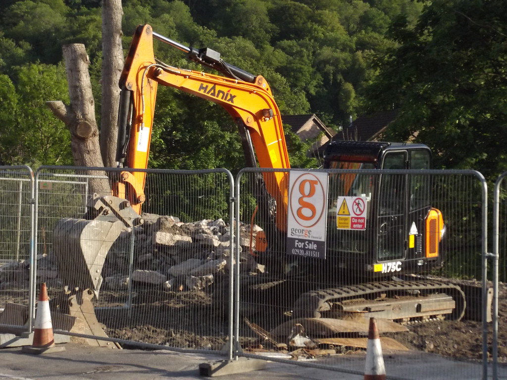 Cardiff Road, Taffs Well demolition of a petrol station … Flickr