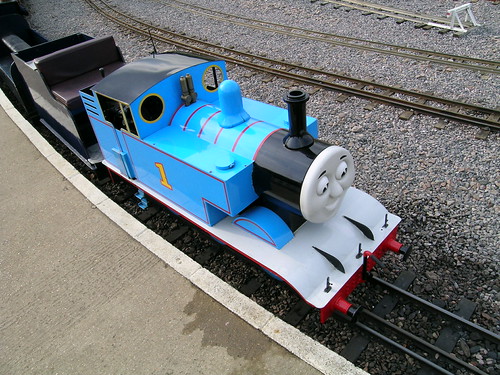 DSCN0838 Eastleigh Lakeside Steam Railway A miniature dual… Flickr