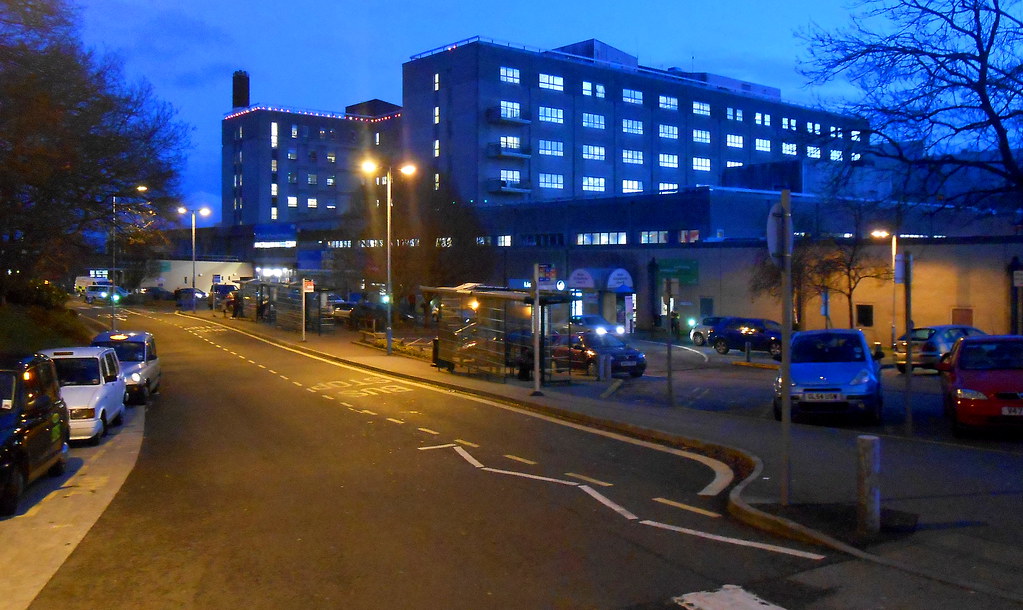 Derriford Hospital, Plymouth at twilight Thomas190 Flickr