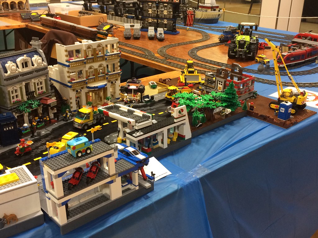 MBLug display at the 2016 winkler toy and hobby show Flickr