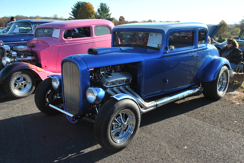 DSC_0022 19th Annual Fall Car Show Vargo Dragway_110516 Karen